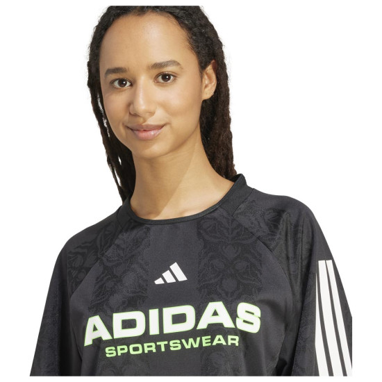 Adidas Γυναικεία κοντομάνικη μπλούζα Tiro x Common Goal Jacquard Tee Adidas Γυναικεία κοντομάνικη μπλούζα Tiro x Common Goal Jacquard Tee